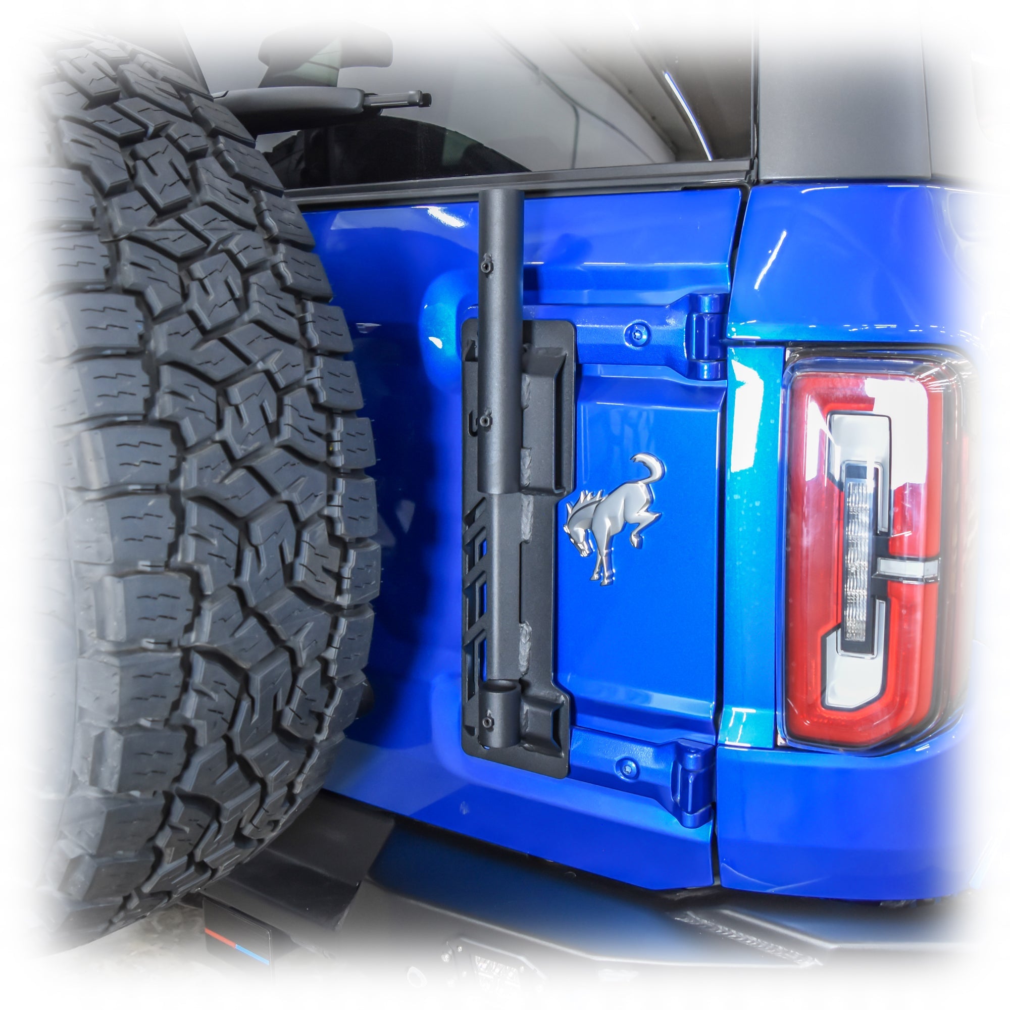 2021+ Ford Bronco HD Tailgate Flag Mount - Turn Offroad