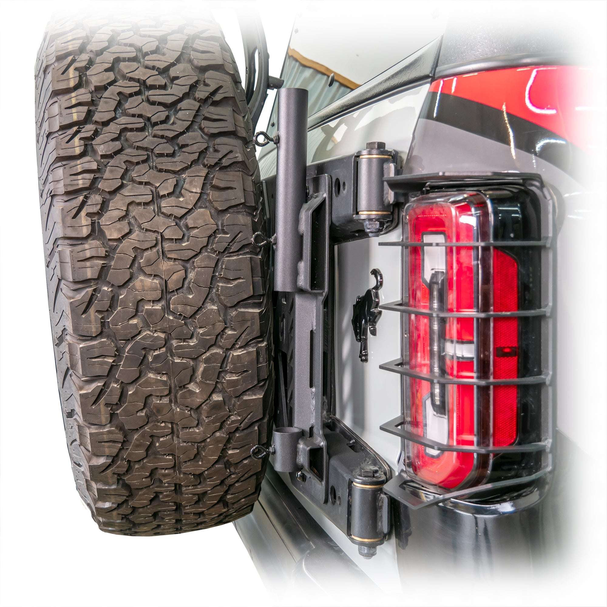 2021+ Ford Bronco HD Tailgate Flag Mount - Turn Offroad