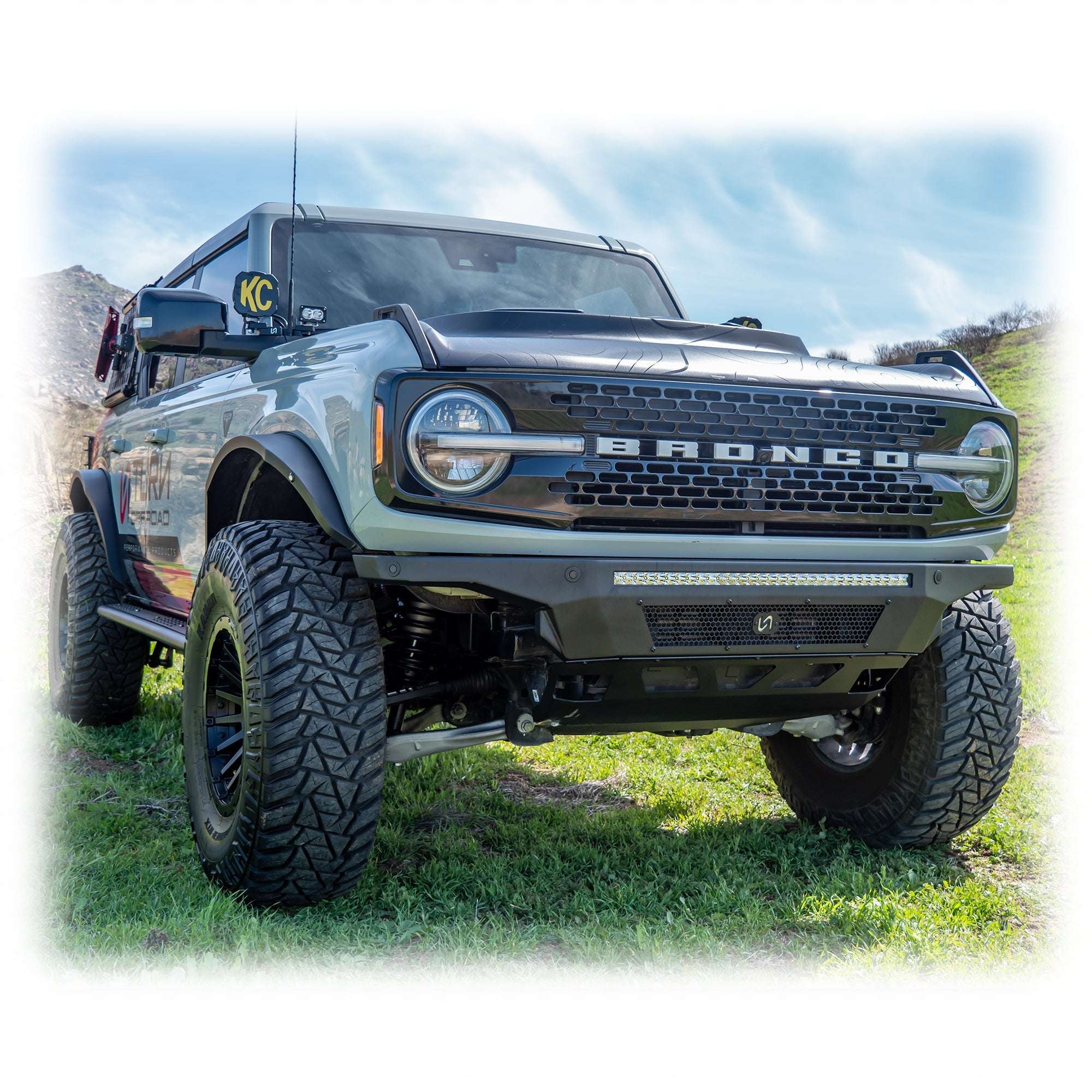 2021+ Ford Bronco Hyperlyte Front Bumper & Skid Plate - Turn Offroad