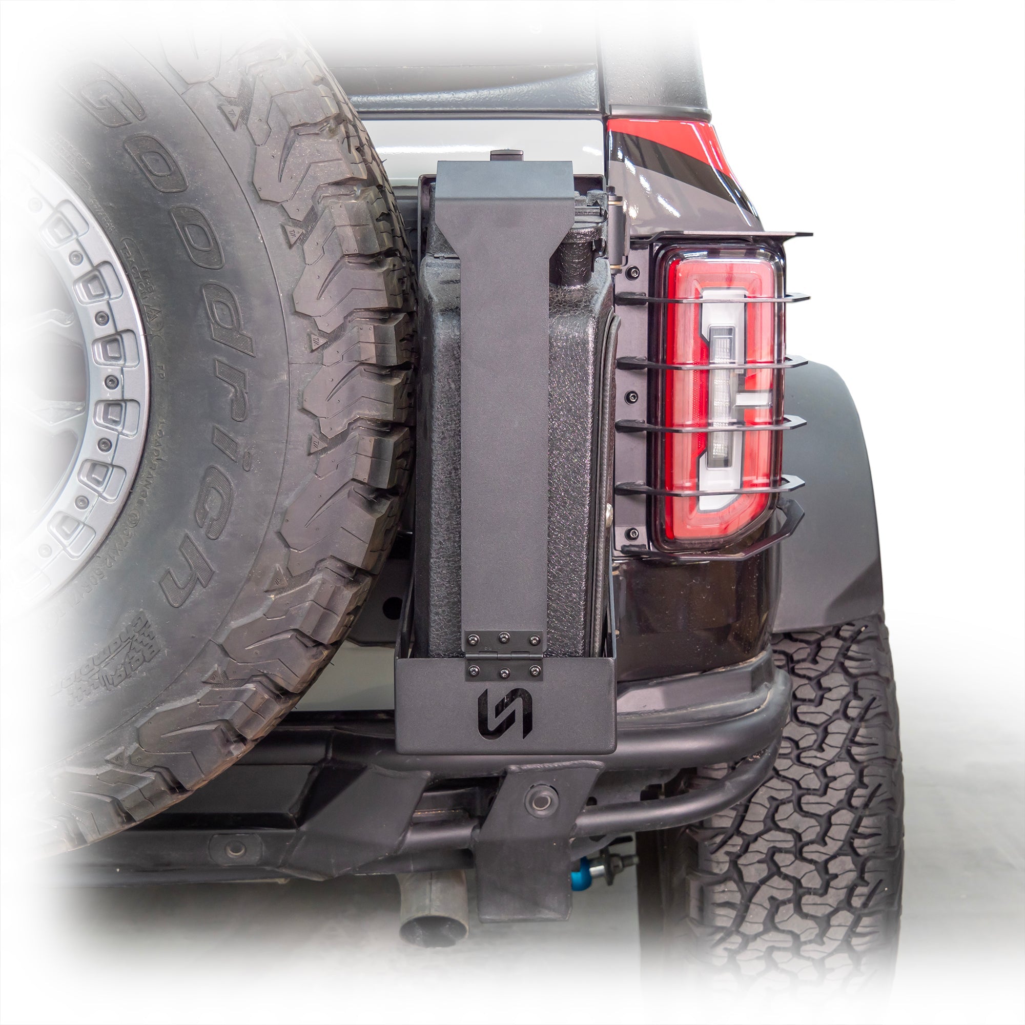 2021+ Ford Bronco Tailgate Jerry Can Mount - Turn Offroad