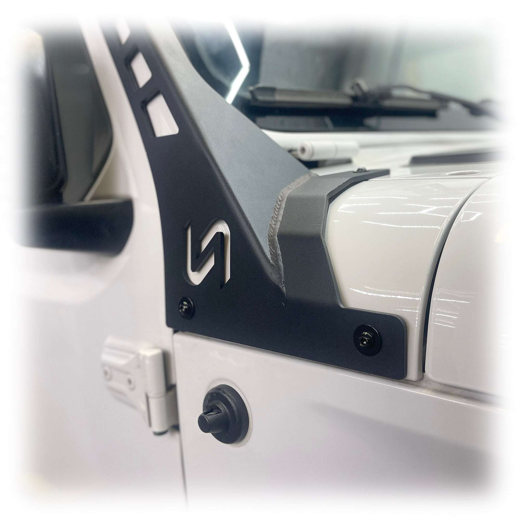 Baja Windshield Light Mount for Jeep Wrangler JL - Turn Offroad