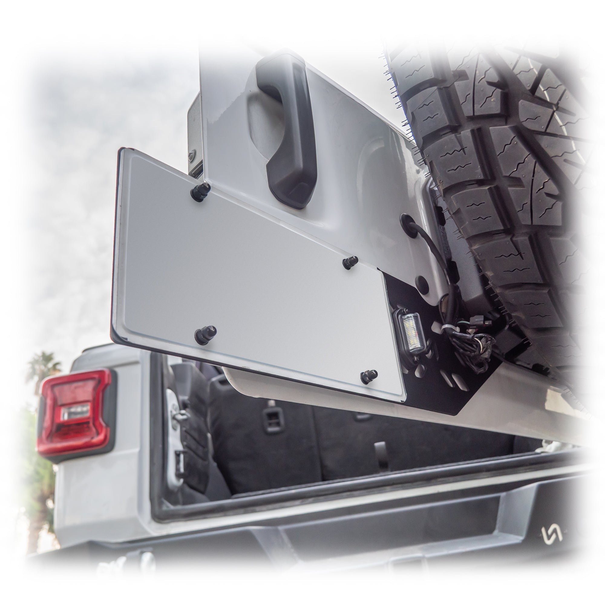 Jeep JL License Plate Relocation Kit - Turn Offroad