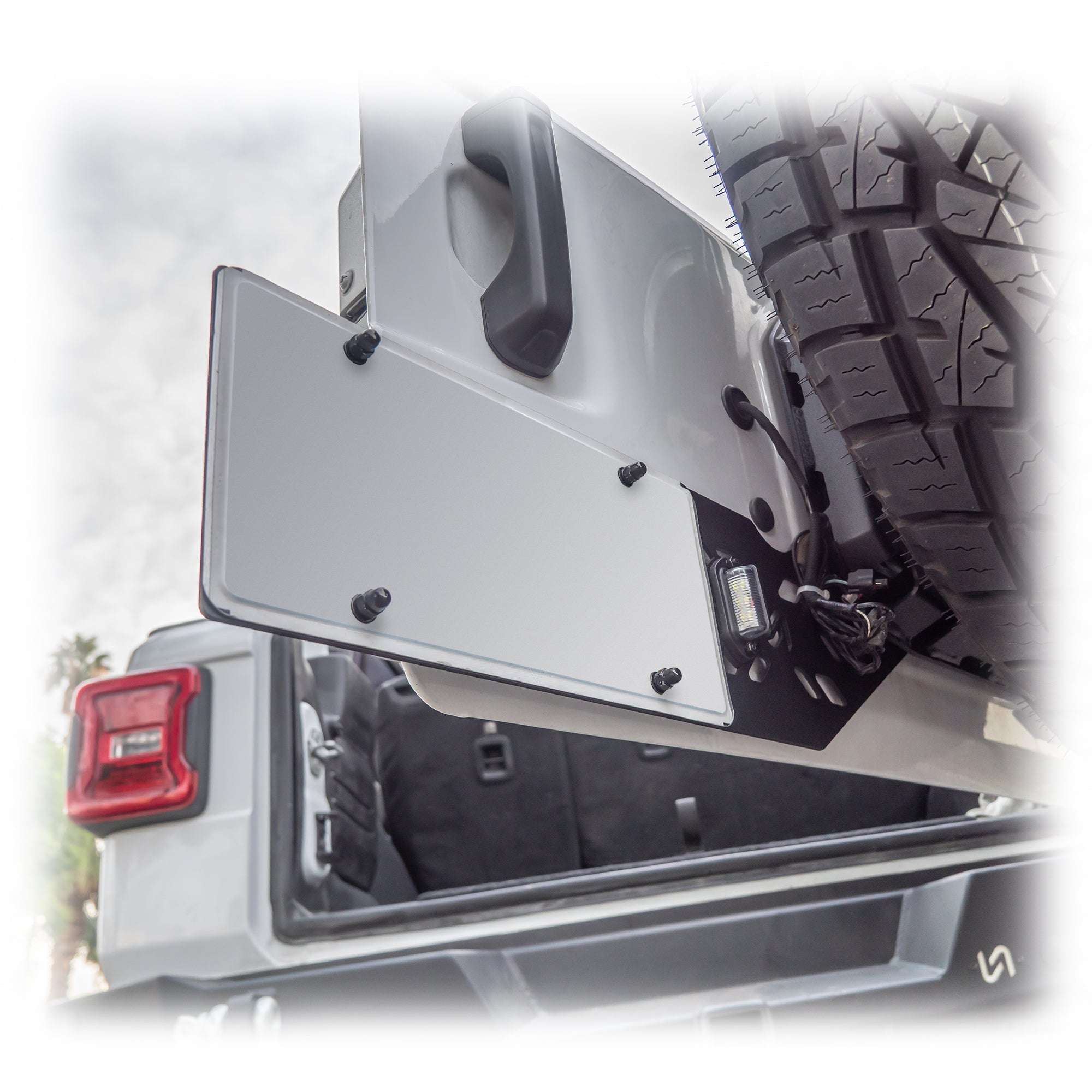 Jeep JL License Plate Relocation Kit - Turn Offroad