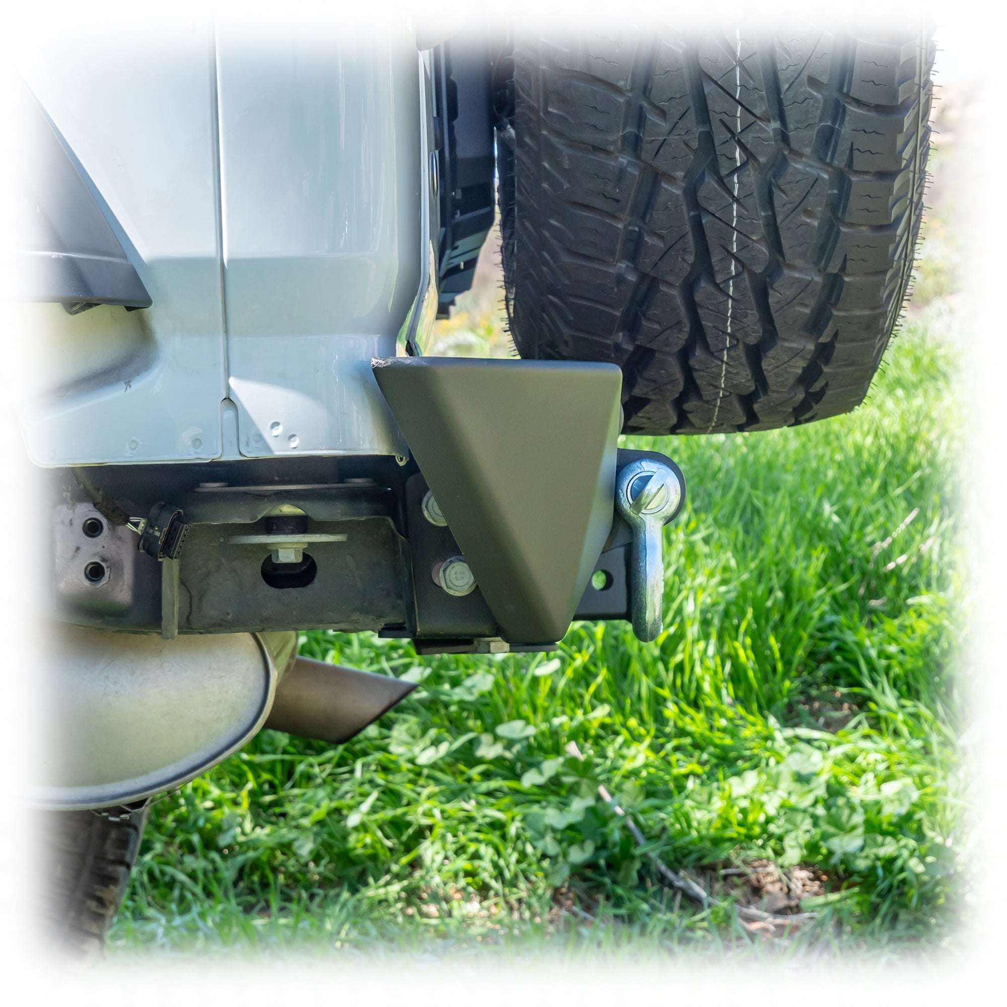Jeep JL Rear Bumper with LED Pod Lights & Hitch Receiver – Minimalist | 2018–2025 - Turn Offroad