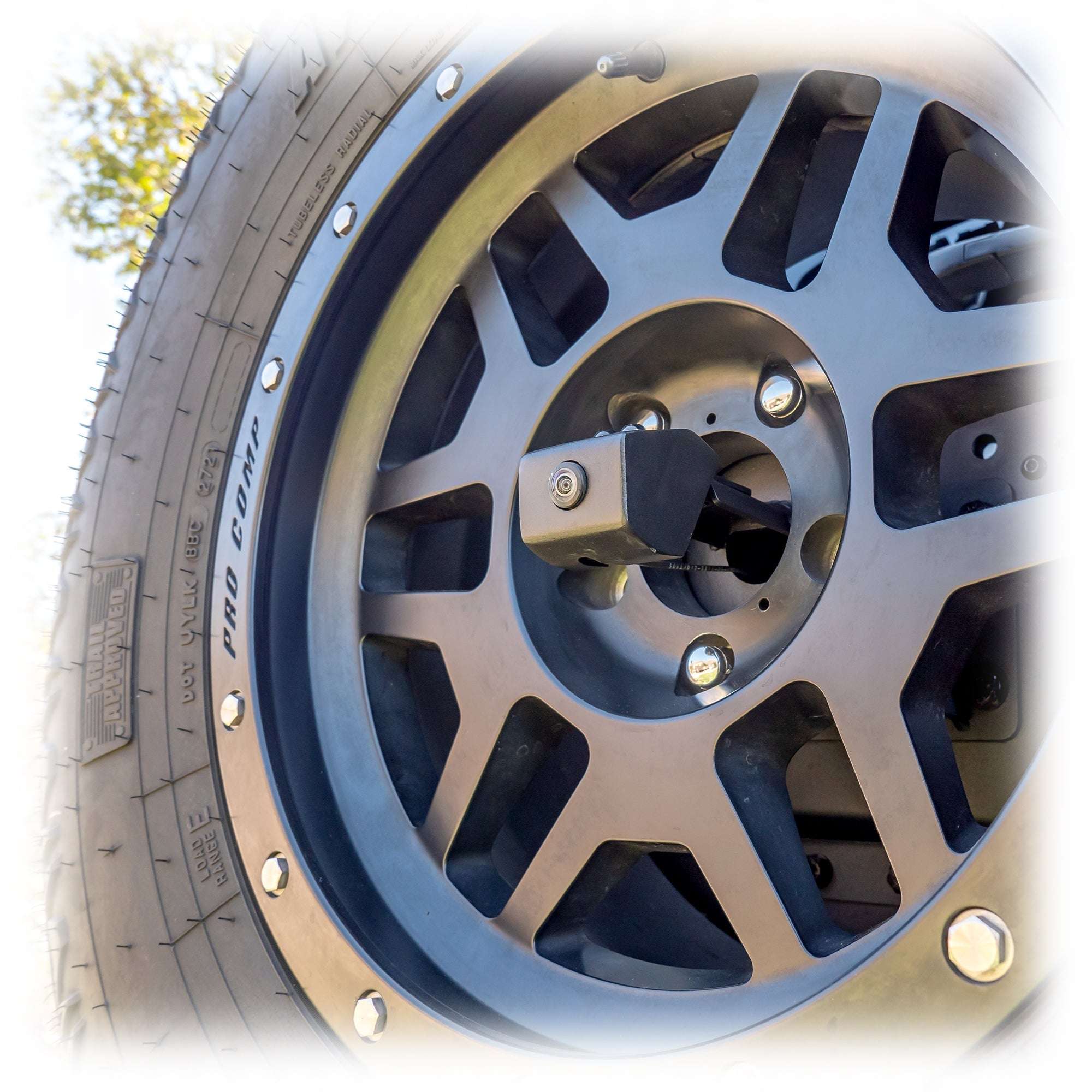 Jeep JL Tailgate Reinforcement Tire Carrier | 2018–2025 - Turn Offroad
