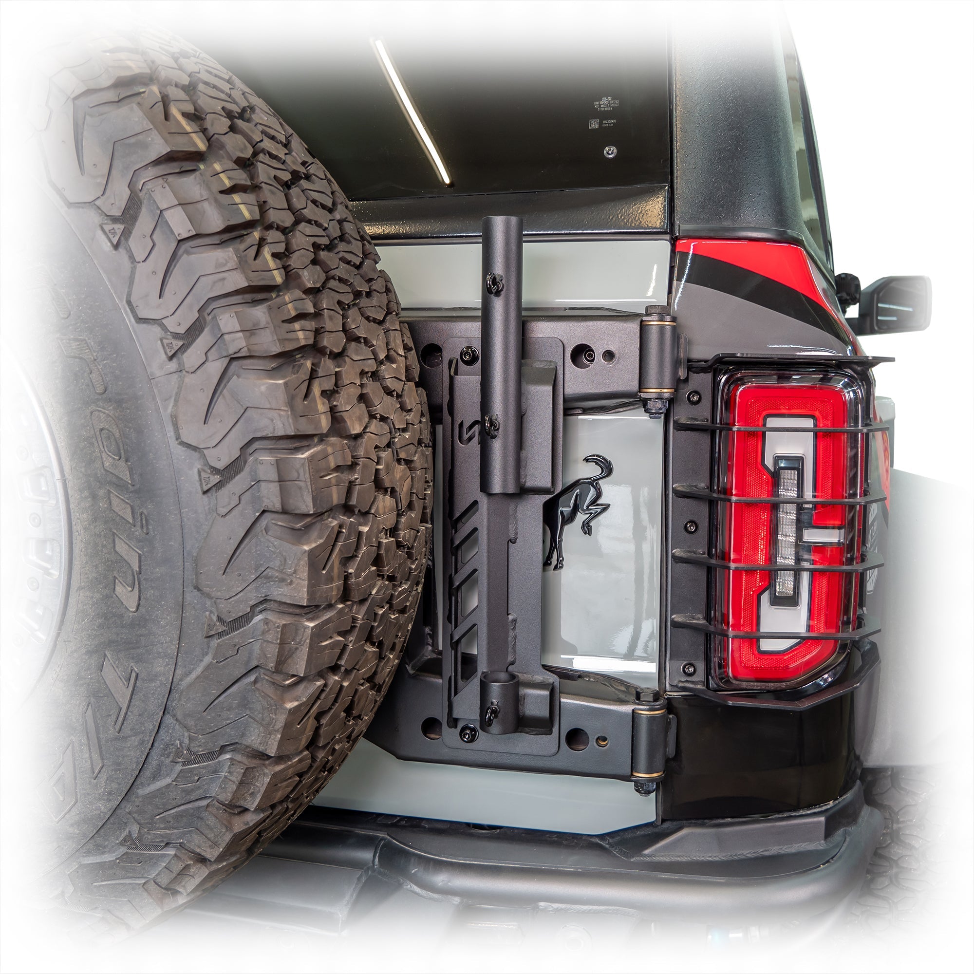 2021+ Ford Bronco HD Tailgate Flag Mount - Turn Offroad