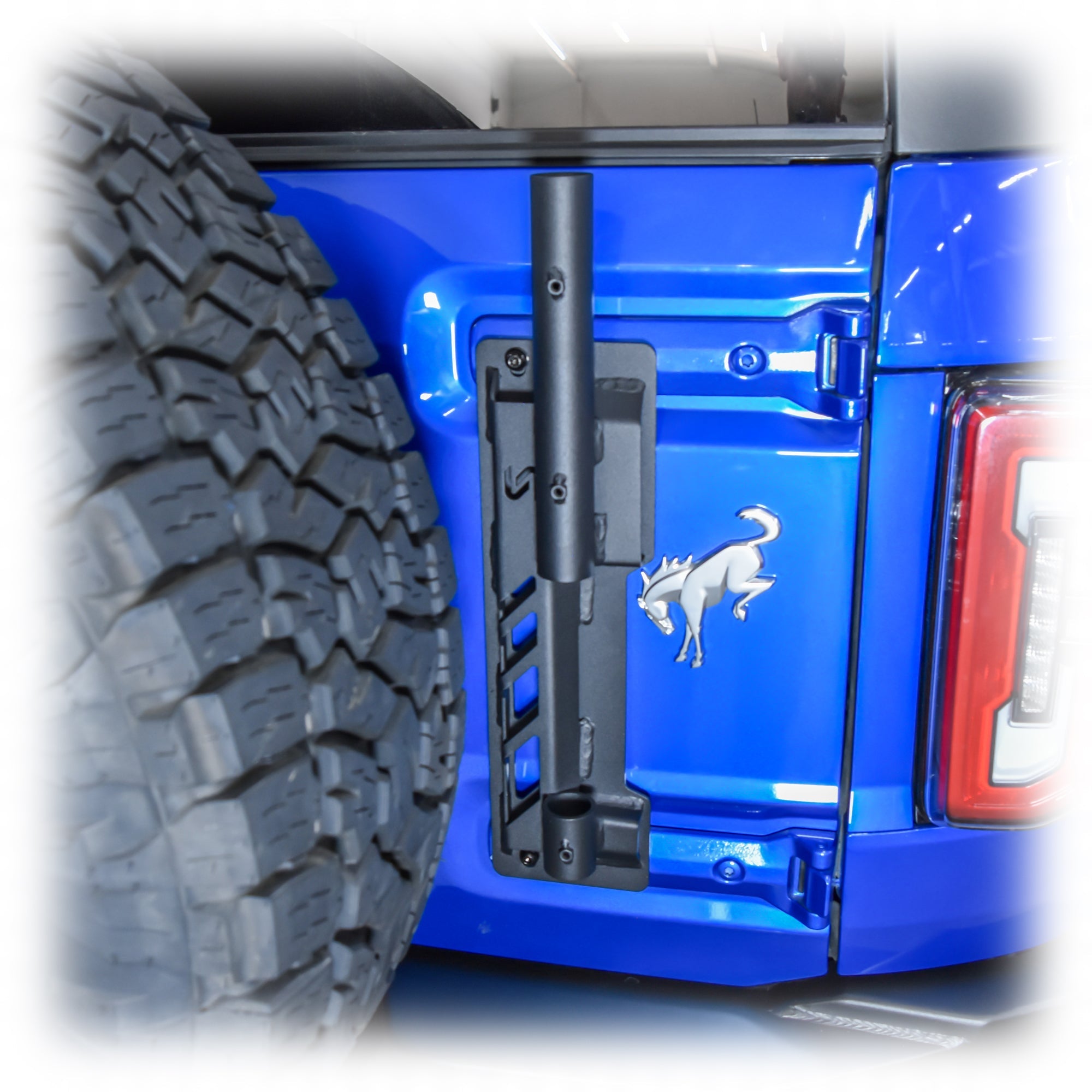 2021+ Ford Bronco HD Tailgate Flag Mount - Turn Offroad