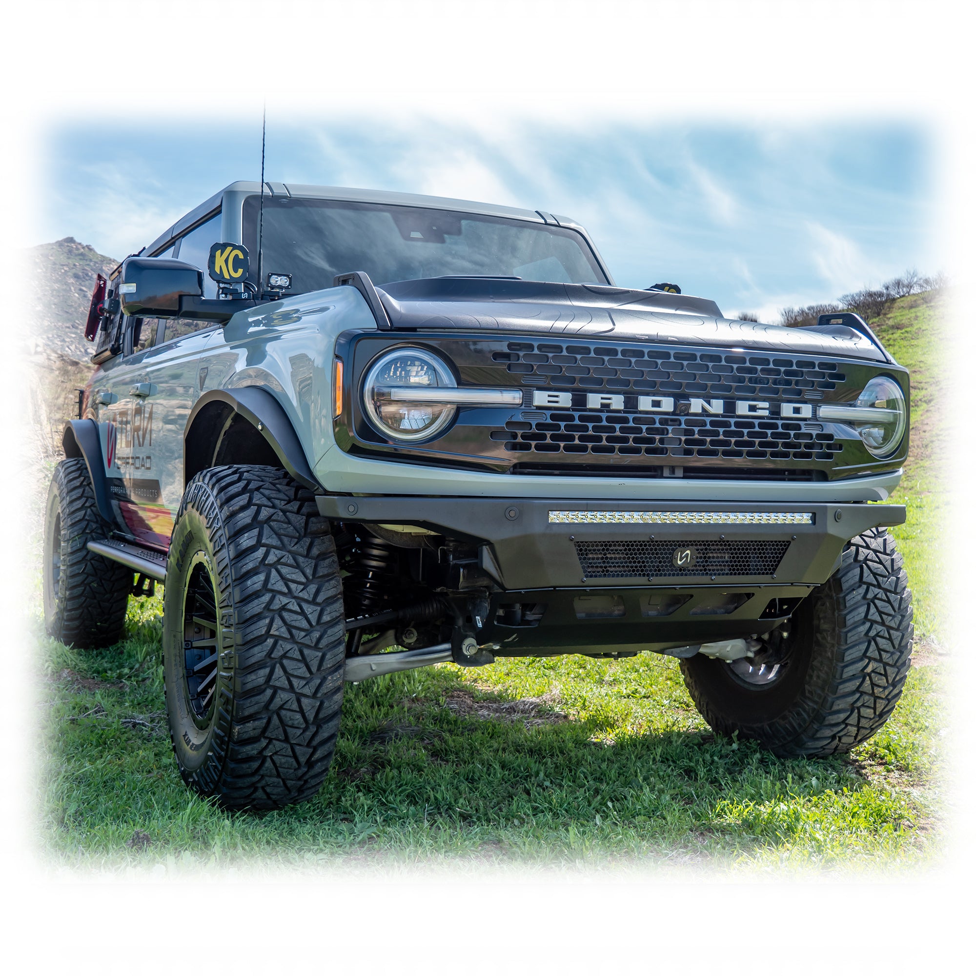 2021+ Ford Bronco Hyperlyte Front Bumper & Skid Plate