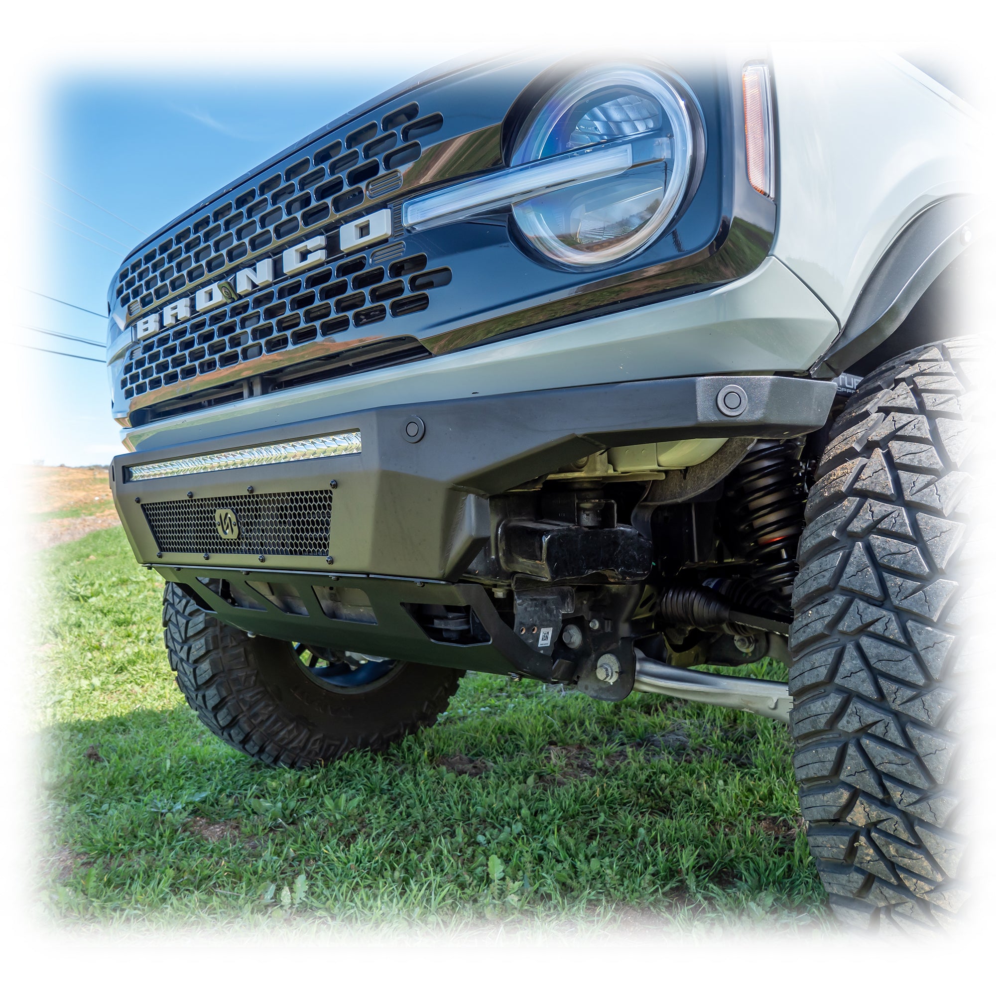 2021+ Ford Bronco Hyperlyte Front Bumper & Skid Plate