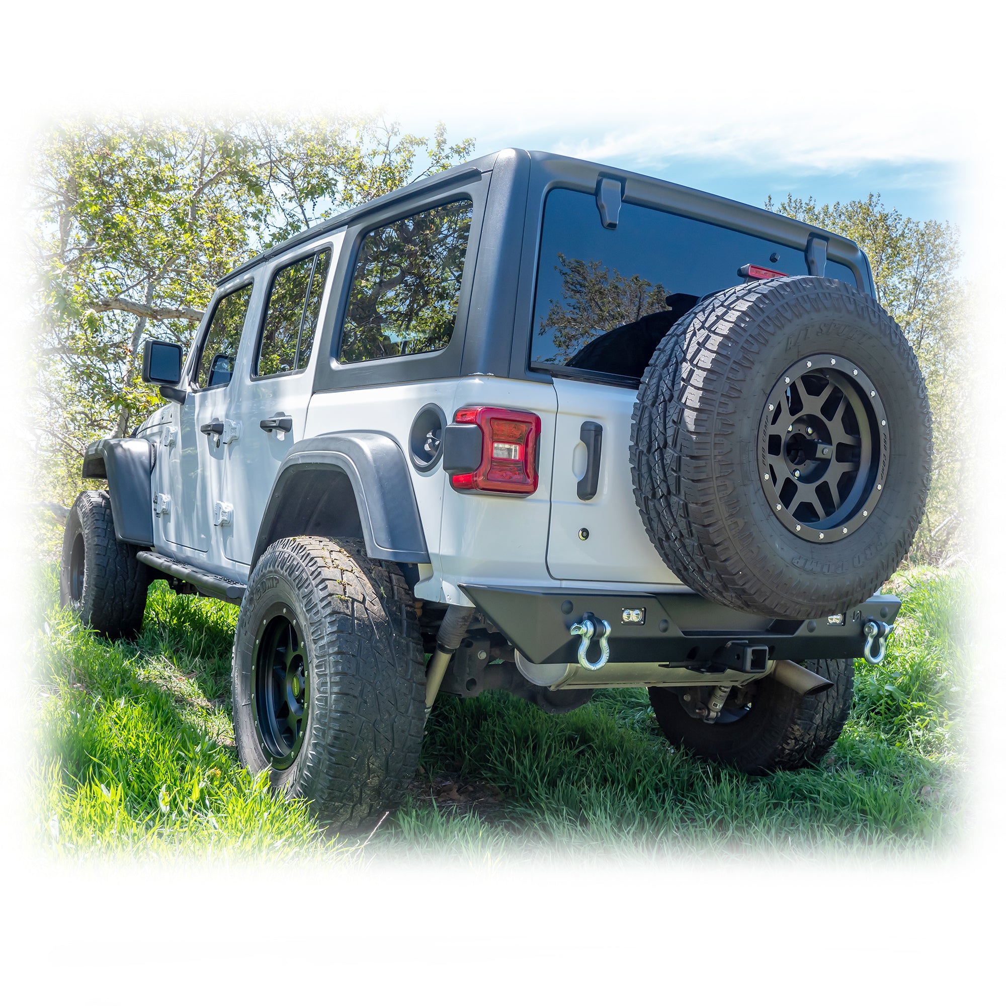 Jeep JL Rear Bumper with LED Pod Lights & Hitch Receiver – Minimalist | 2018–2025