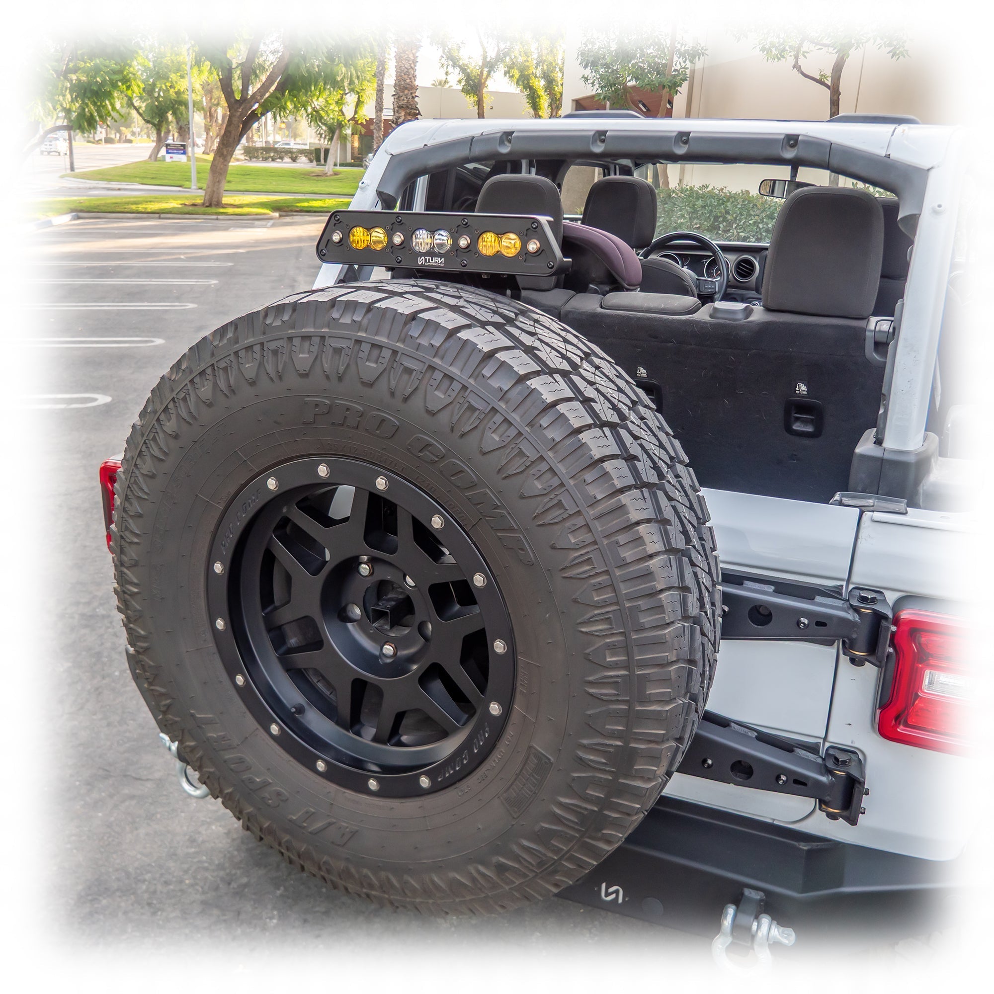 Chase Light | 3rd Brake Light | Jeep JL 2018 - Present - Turn Offroad