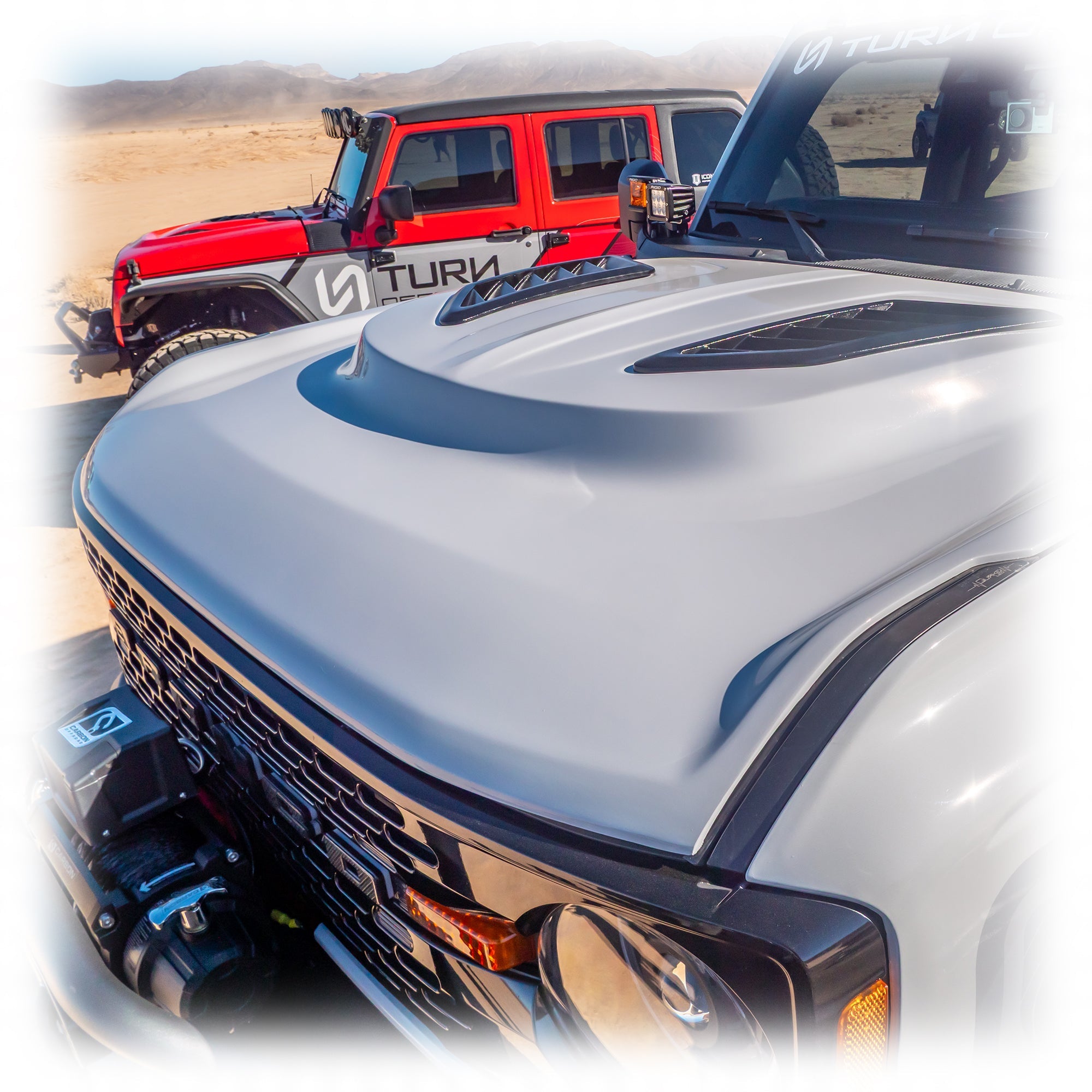 Heat Extraction Fiberglass Hood for Ford Bronco - Turn Offroad