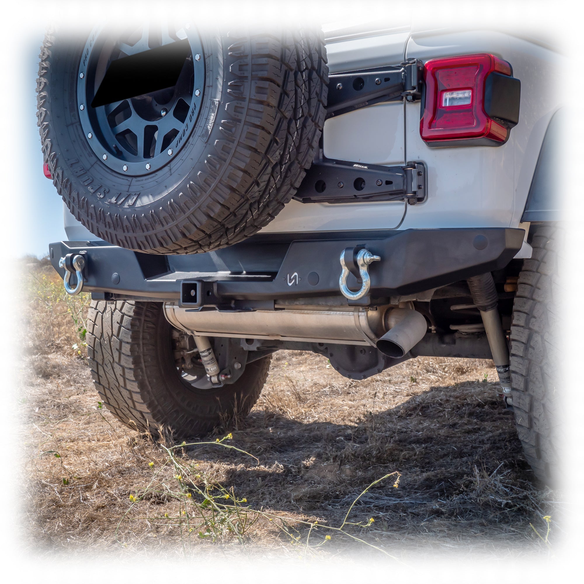 Jeep JL Rear Bumper with Hitch Receiver | 2018–2025 - Turn Offroad