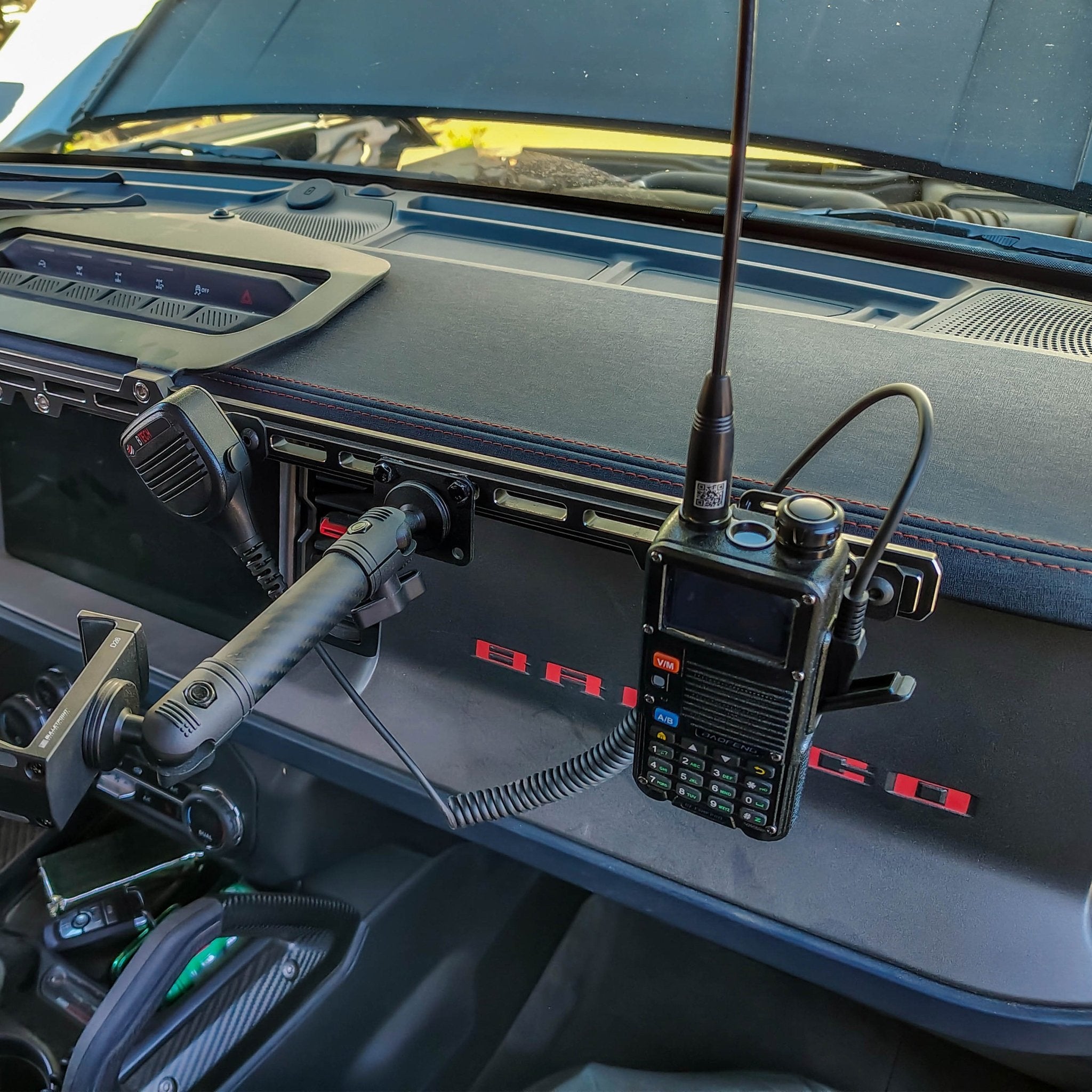 Radio Mount for Ford Bronco IA8-M1 Dash Rail - Turn Offroad